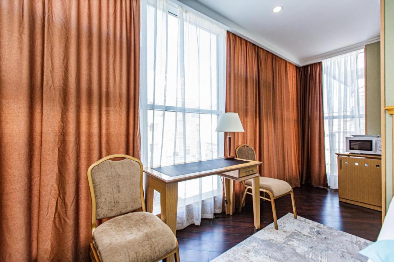 Shera Park Boutique Hotel Ałma Ata Zewnętrze zdjęcie