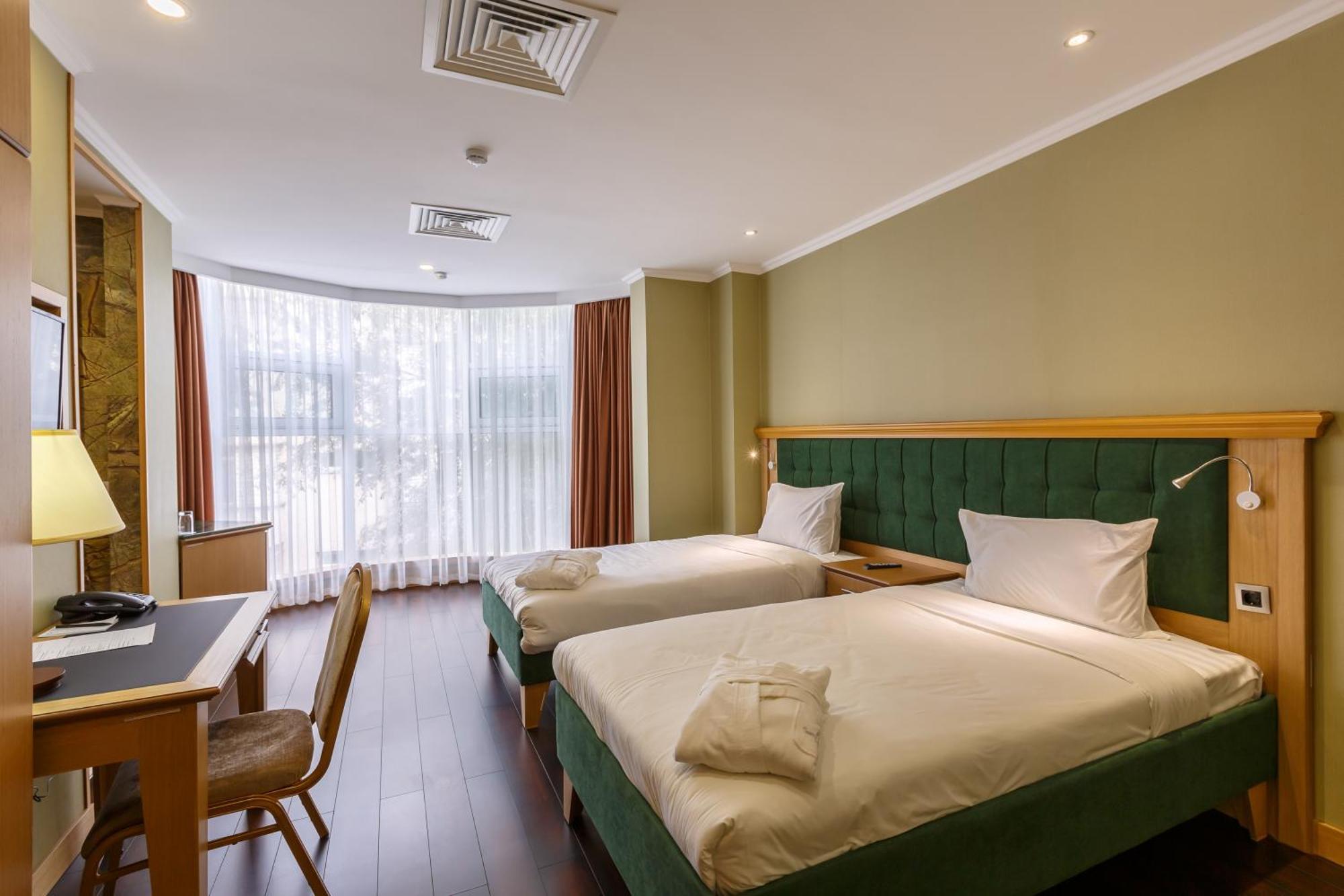 Shera Park Boutique Hotel Ałma Ata Zewnętrze zdjęcie