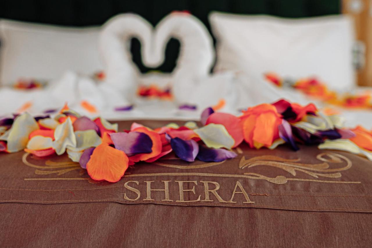 Shera Park Boutique Hotel Ałma Ata Zewnętrze zdjęcie
